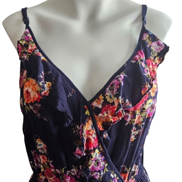 Band of Gypsies Navy Floral Romper Size Medium - Picture 2 of 10